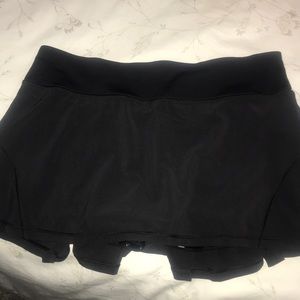 Lulu Lemon black tennis skirt